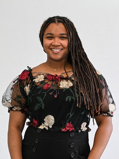 Unique Paige — Operations Manager